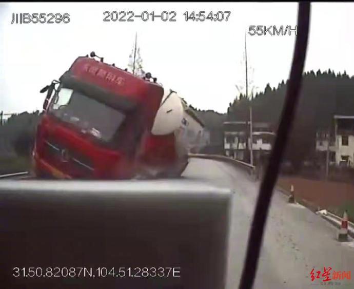 江蘇徐州最新車禍?zhǔn)录疃确治鲐?zé)任、反思與行動方向