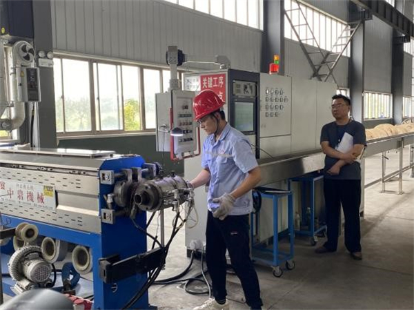 分條機(jī)師傅招聘最新動態(tài)，攜手共赴成功之路，點(diǎn)亮你的技能之光