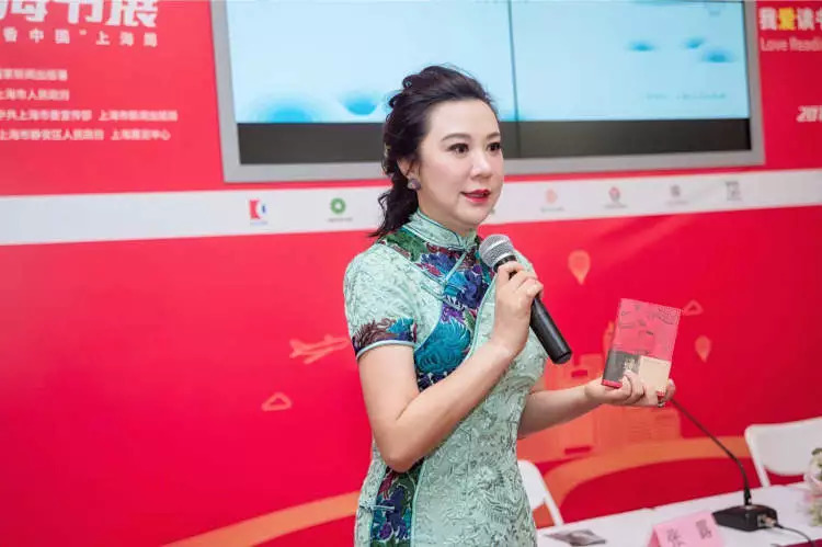 女演員張露，邁向表演藝術(shù)之路的足跡與啟示